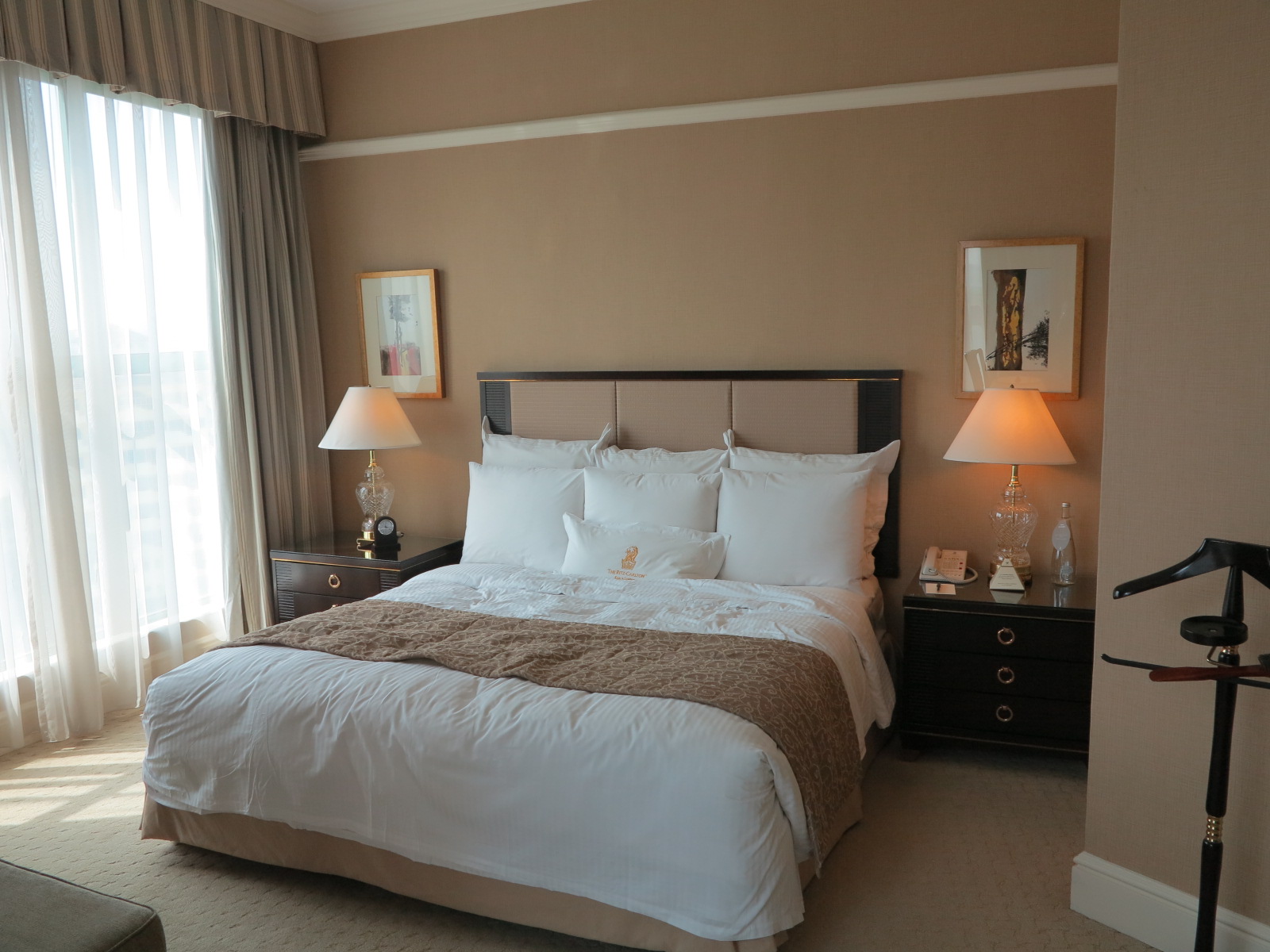 Ritz Carlton KL Corner room