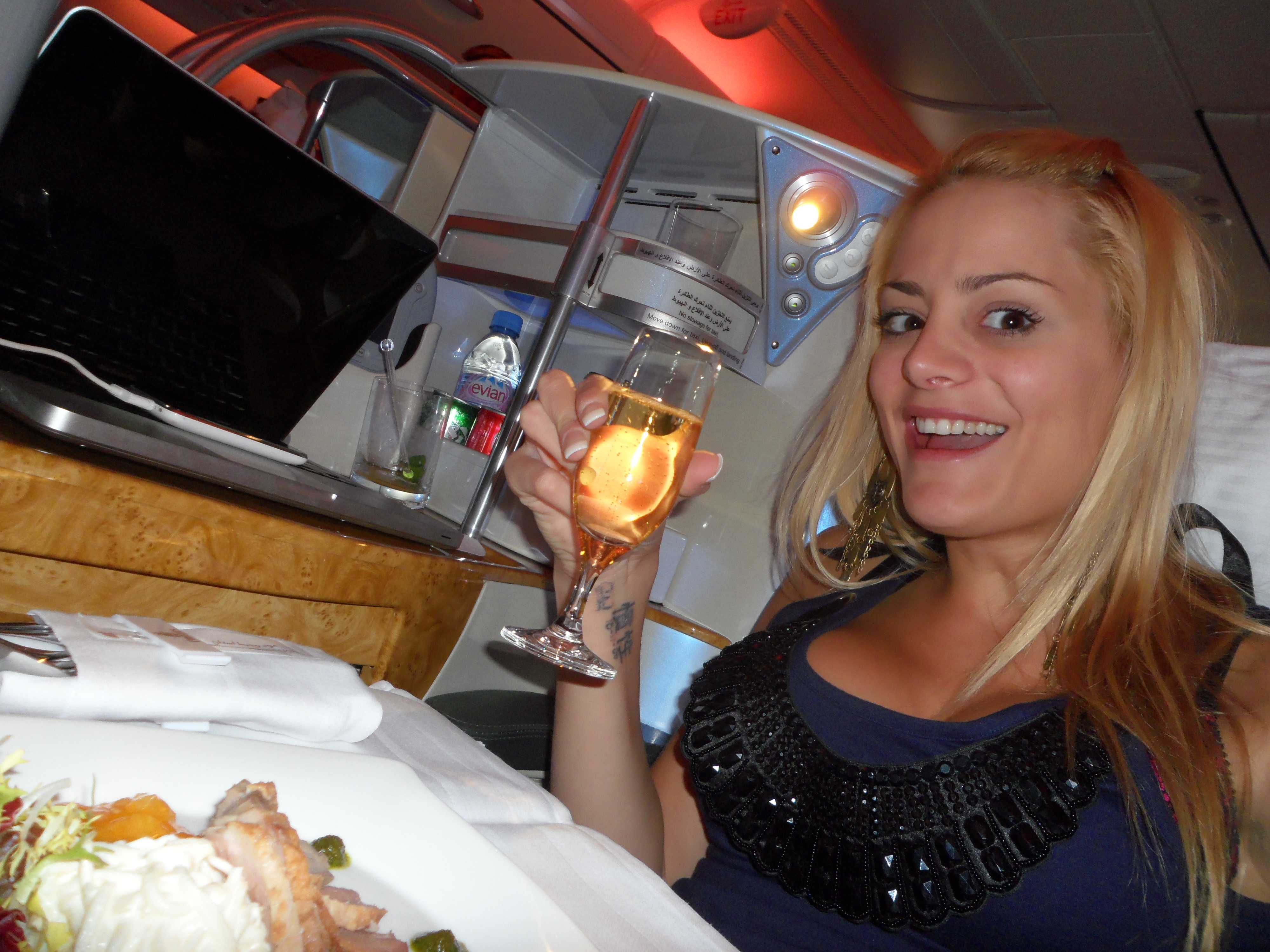  Emirates business class meals